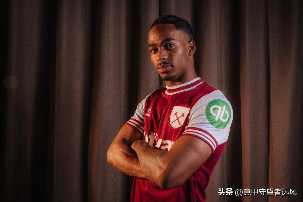 赛后西汉姆备战荷甲，官宣签约细节曝光，态度坚定，年轻球员得到机会的简单介绍