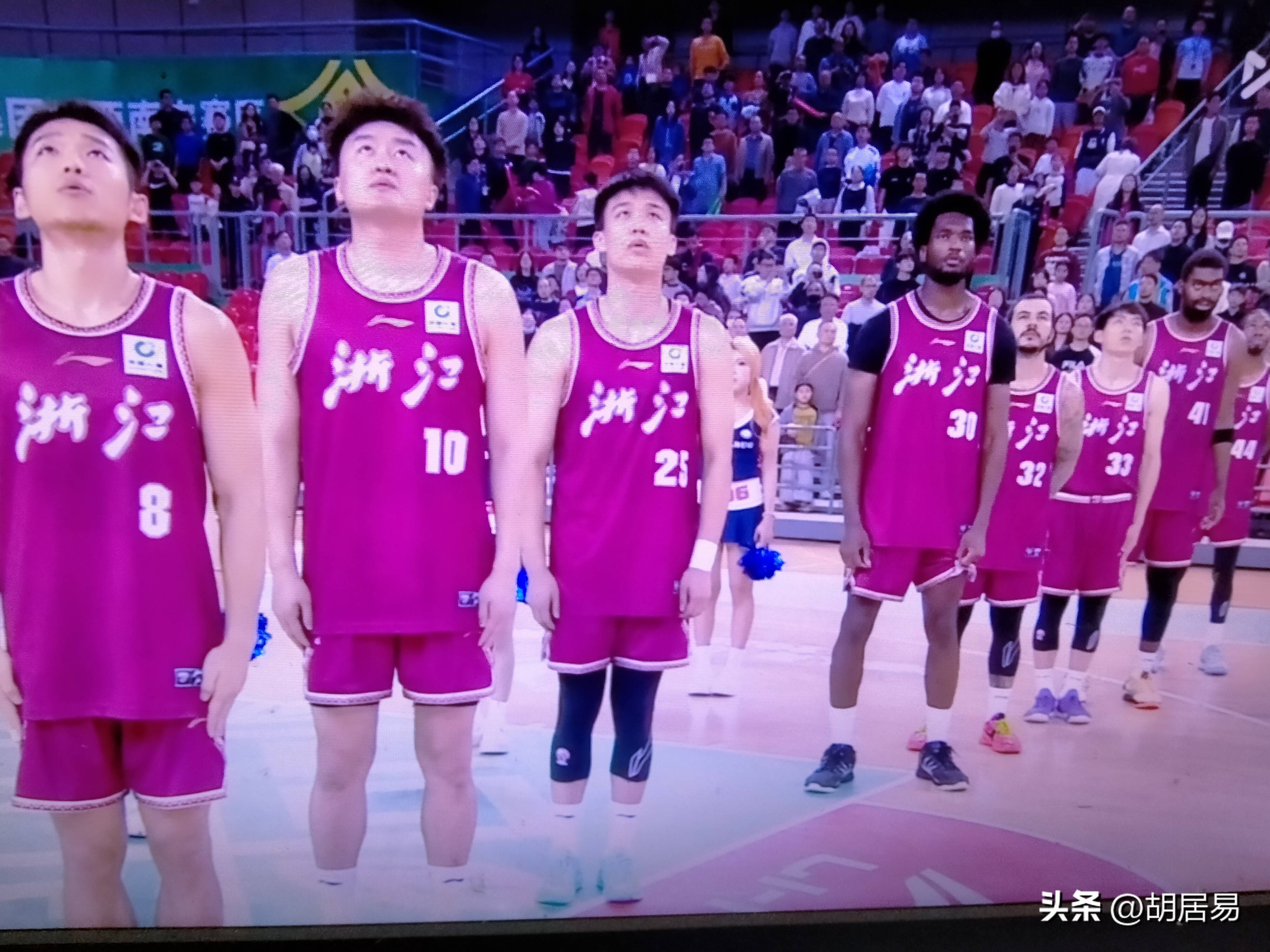 开云移动端-包含冲刺阶段CBA季后赛传出新动向，浙江稠州造点机会，管理层表态：更衣室稳定，年轻球员得到机会的词条